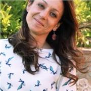 Insegnante con certificazione CAE C1 impartisce lezioni per bambini e ragazzi dagli 8 ai 18 anni